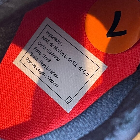 NIKE Youth Phantom Vision 2 Club Df Tf Football Slip-on Shoes Red Size 7 NWOT - Picture 12 of 16